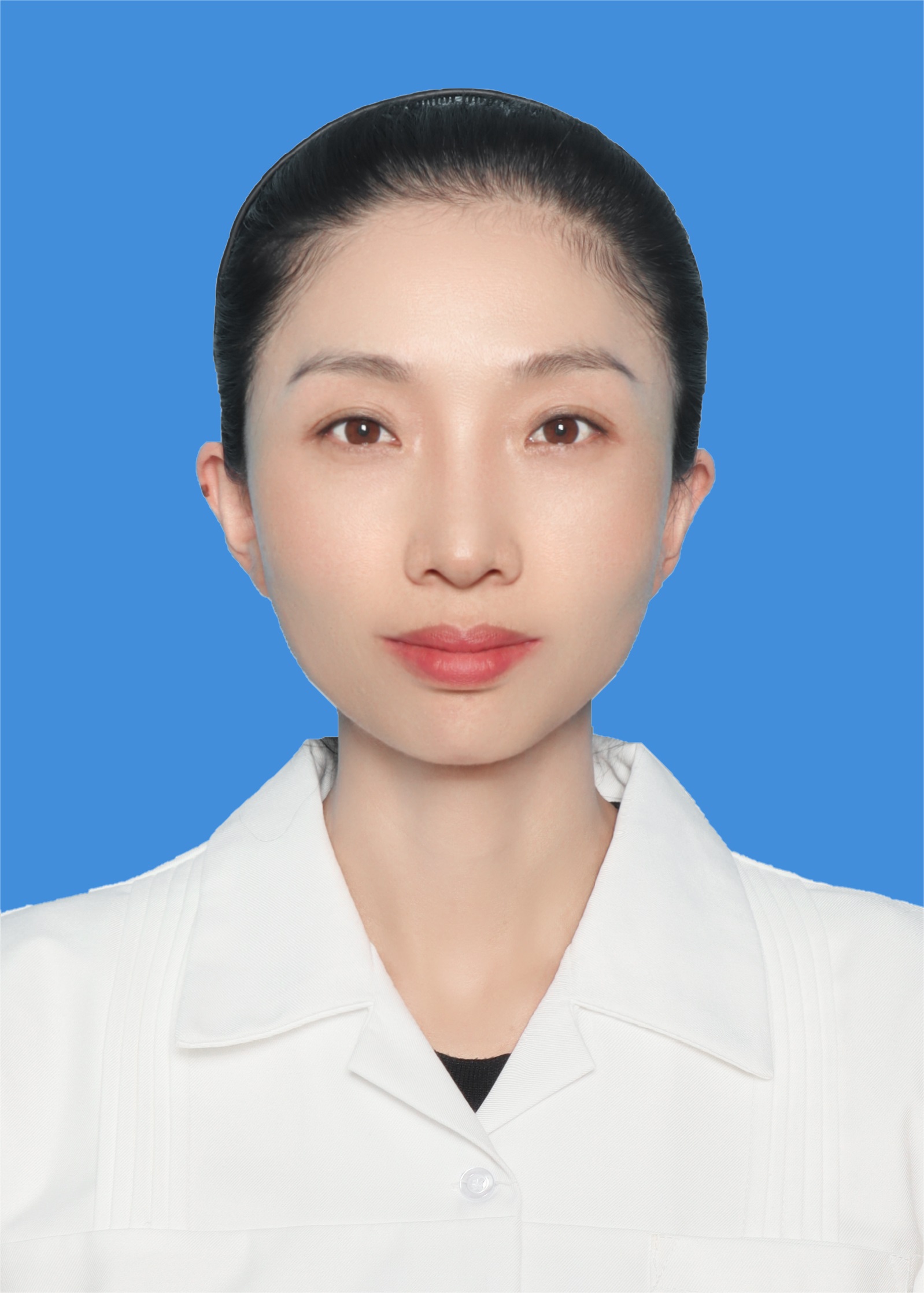 李娅静.jpg