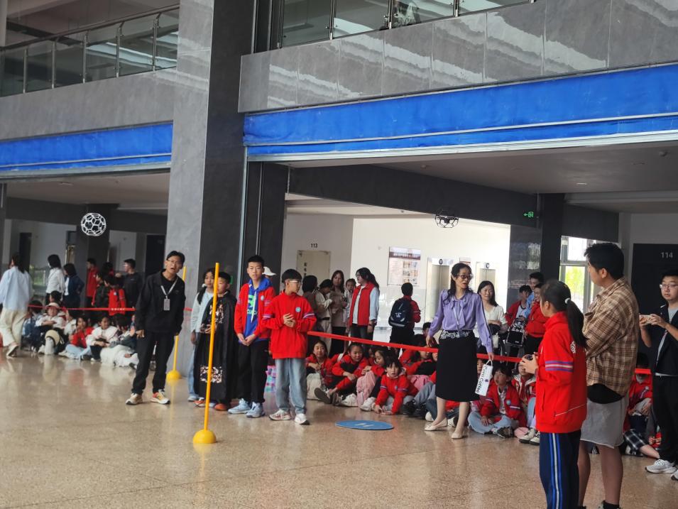 图片2.jpg 图片2.jpg