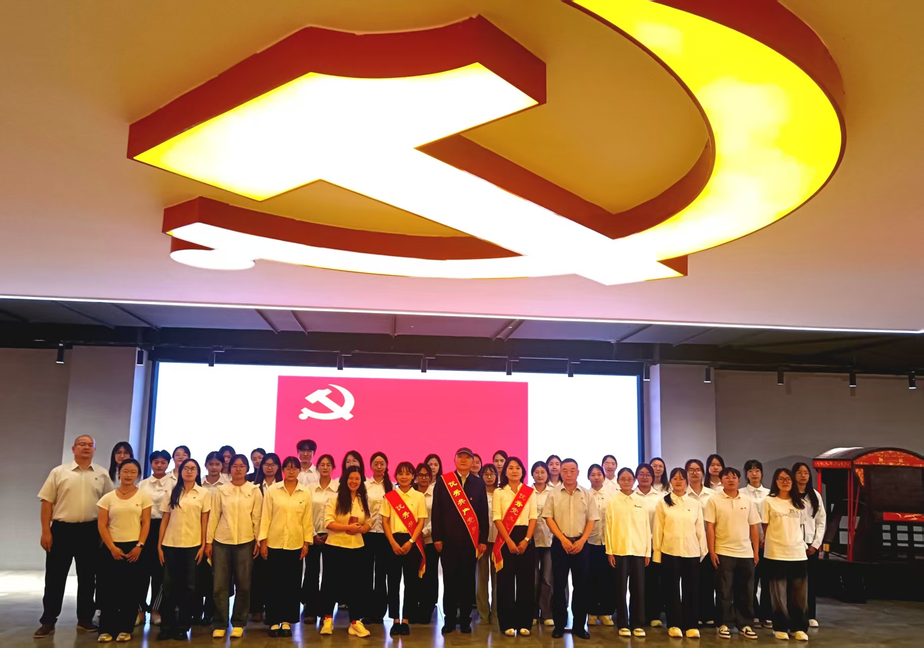图4.jpg 图4.jpg